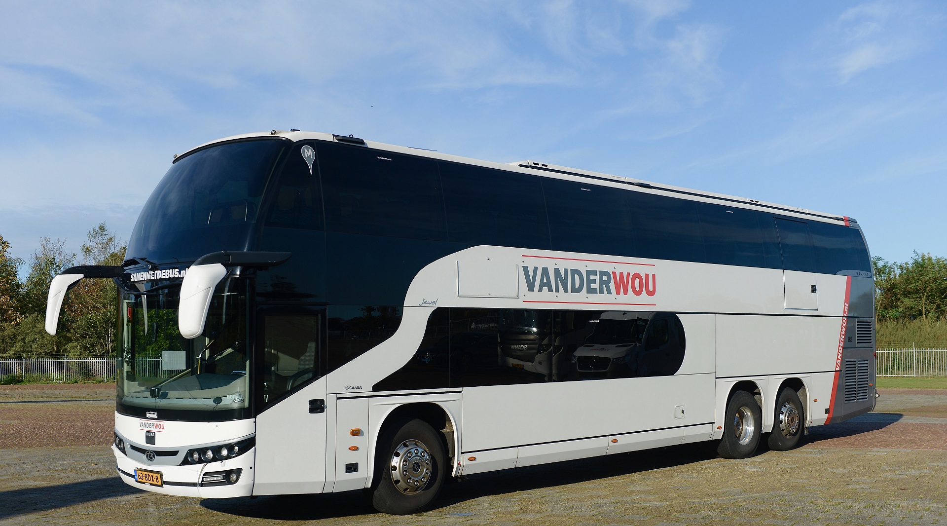 Dubbeldekker VANDERWOU Tours Dubbeldekker huren